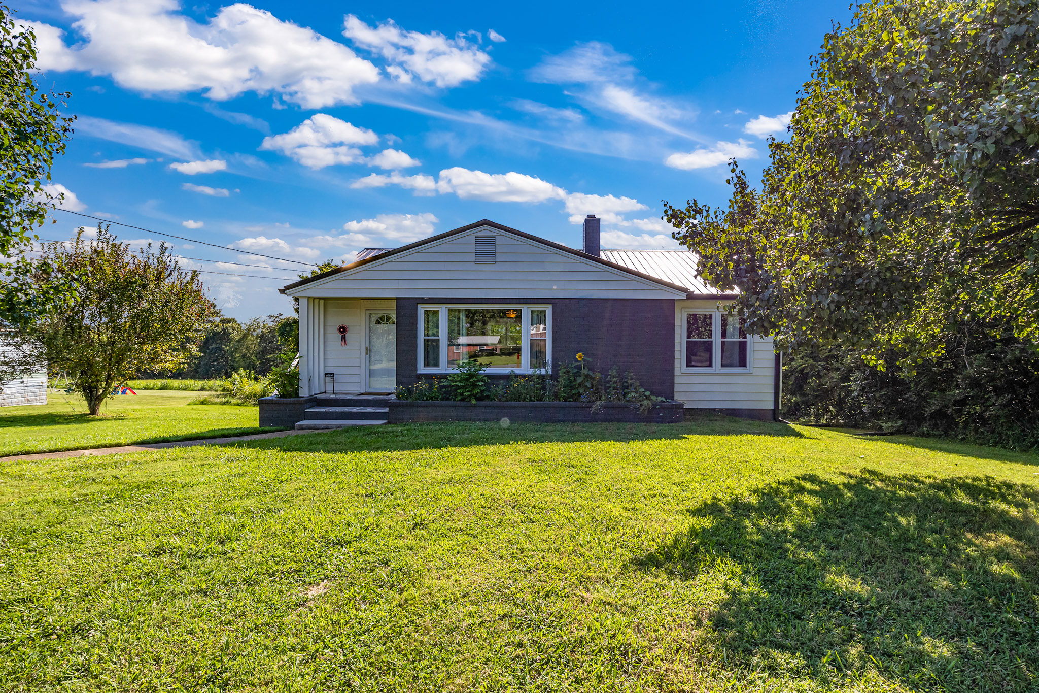 330 Birdwell Circle